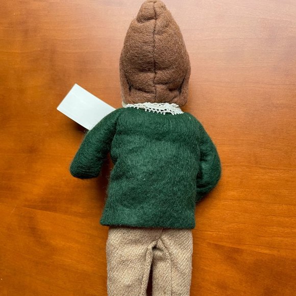 Buyers Choice Ltd. 1995 The Carolers - Boy With Christmas Card - Picture 6 of 8